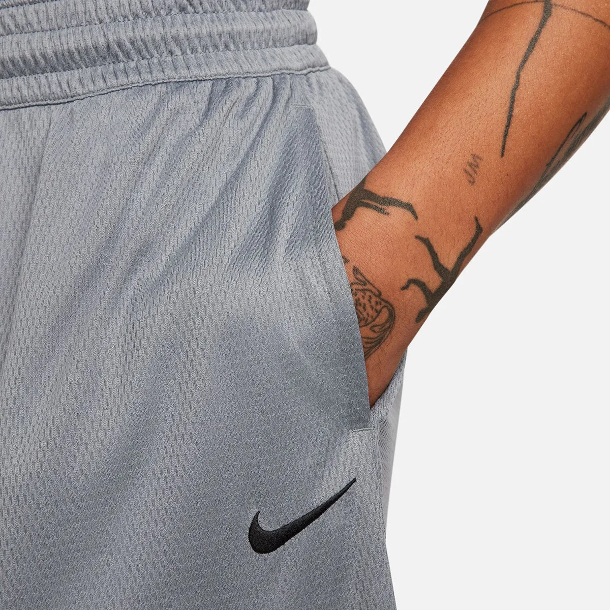 11 Icon Short - Mens