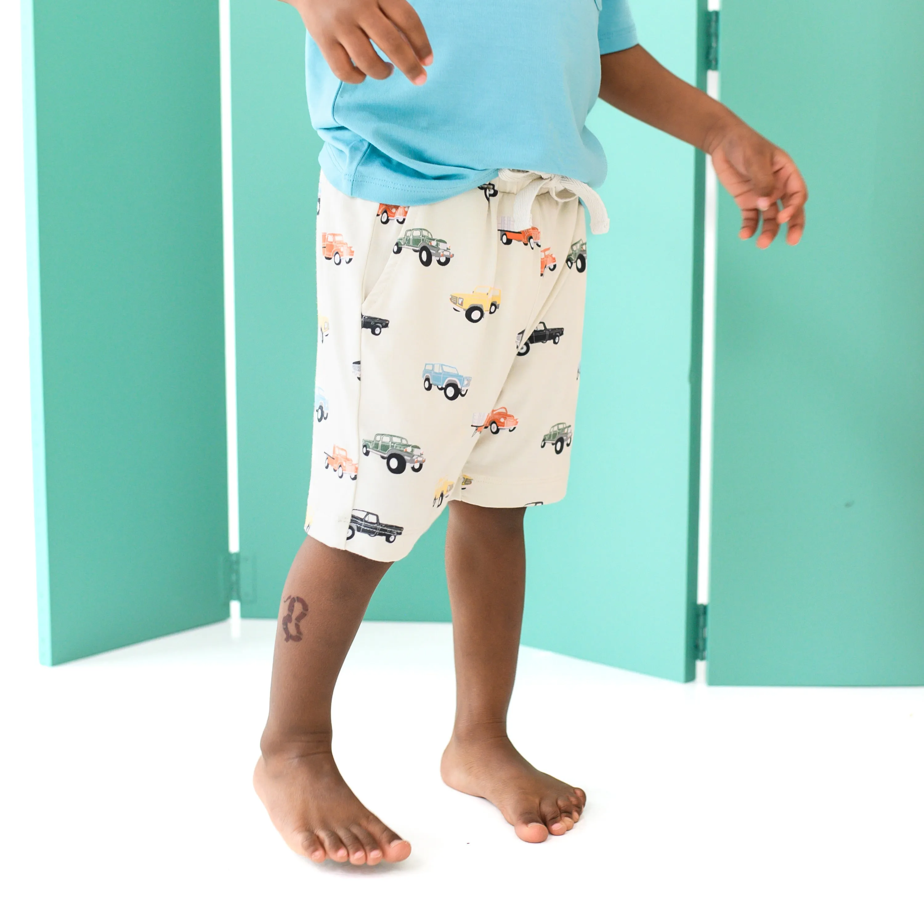 Drawstring Short in Vintage Truck