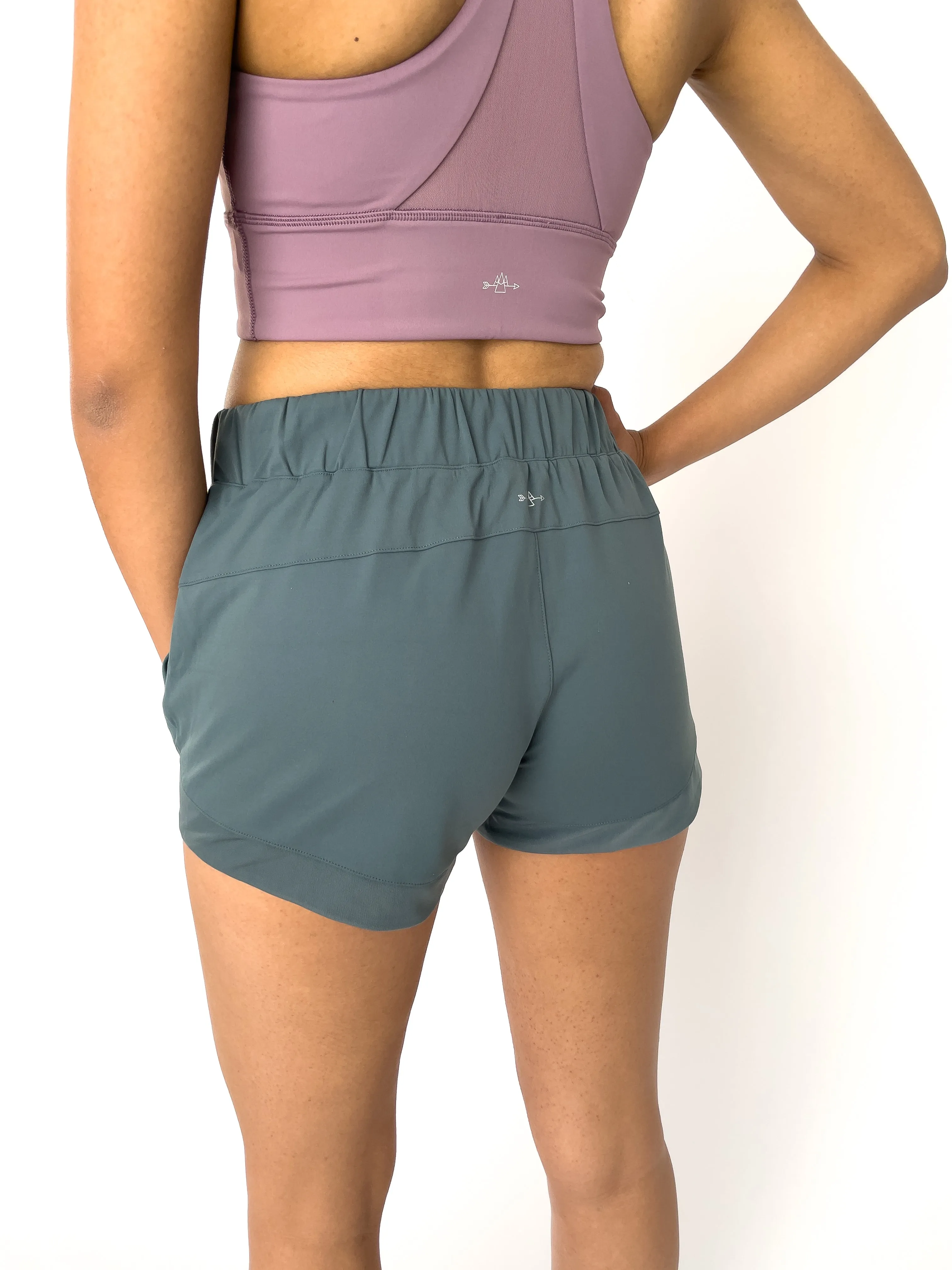 Run Freely Shorts (3")